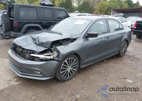 2016 Volkswagen Jetta 1.8T Sport from USA, damaged, VIN 3VWD17AJ8GM255319